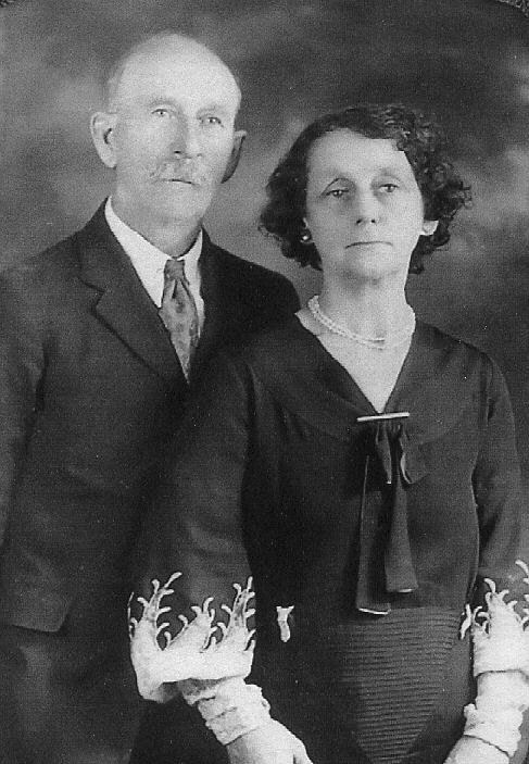 [William L. Tague and wife Fanny Belle Rader]